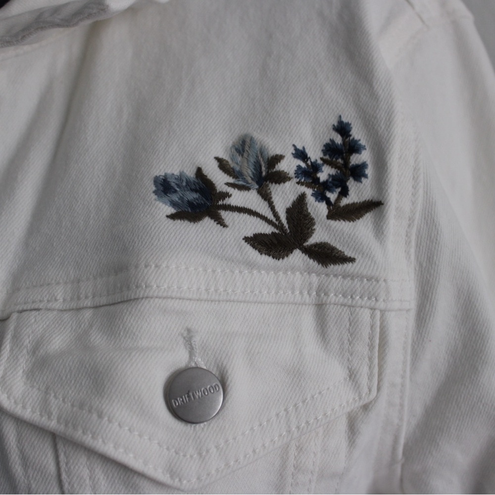 Driftwood jean jacket EUC - Picture 2 of 9